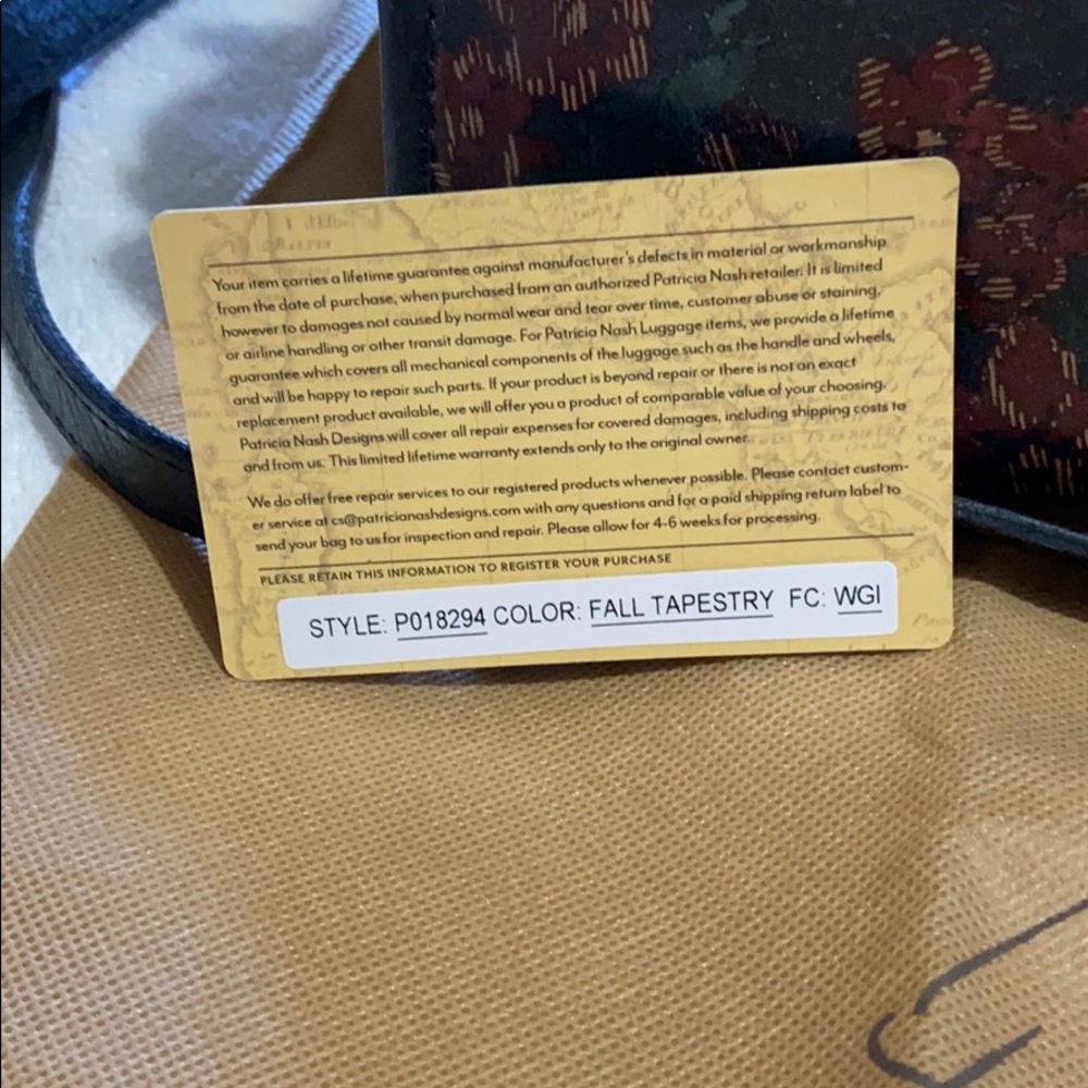 Handbag - Picture 2 of 5